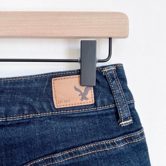 American Eagle Dark Wash Mid-Rise Cut-Off Denim Shorts - Picture 6 of 8